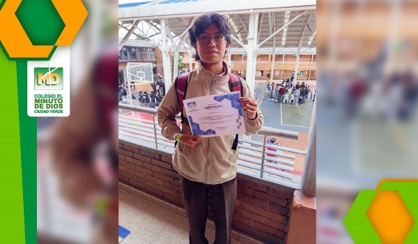 VIII Minutón Académico